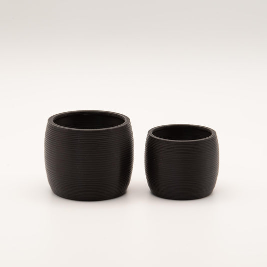 Miniature Ribbed Planter Set | 1:12 Scale Dollhouse Outdoor Porch Decor | Matte Black Vessel Pot