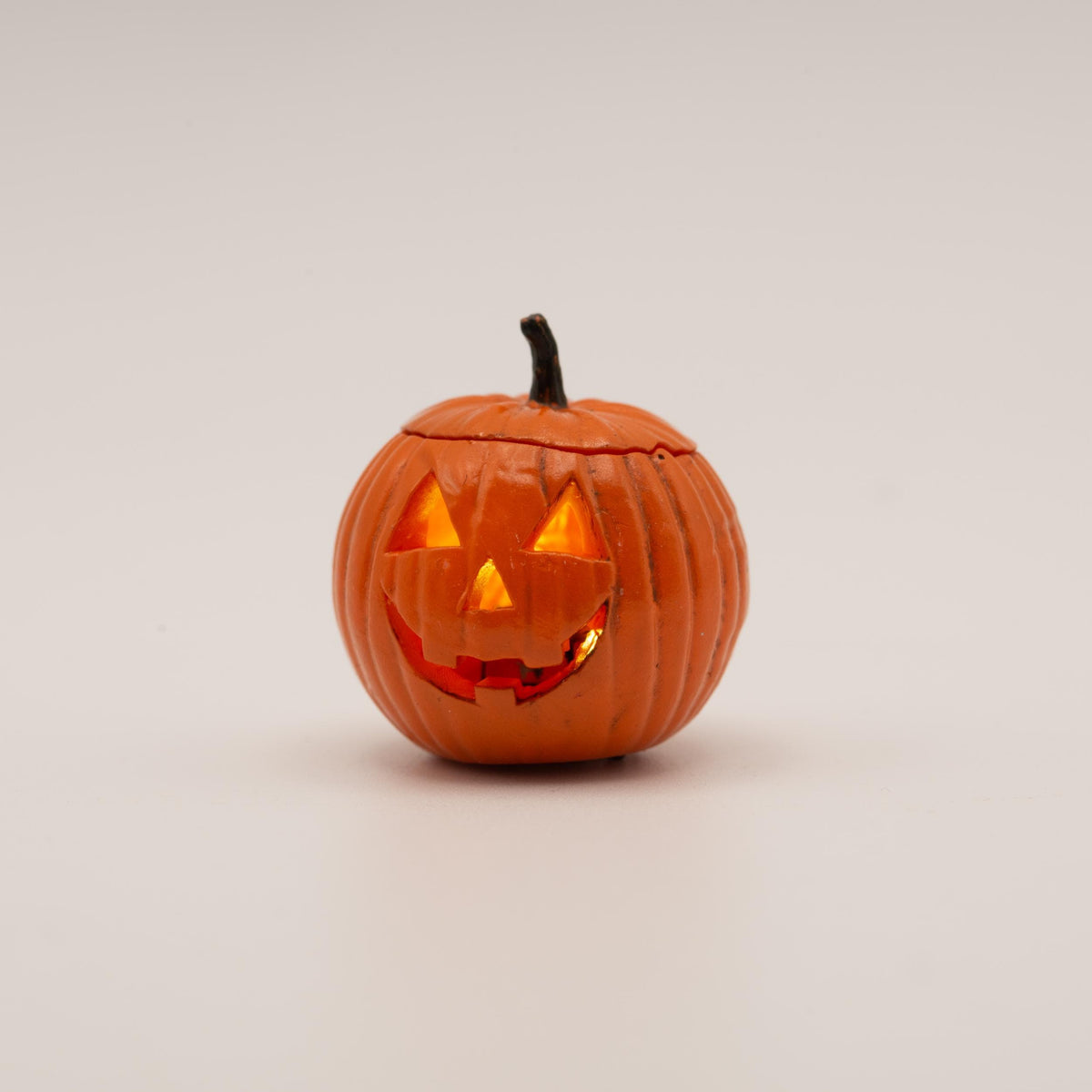 Miniature Jack-o'-Lantern Lamp | 1:12 Scale | Halloween Dollhouse Decor