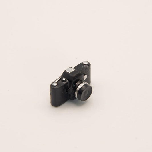 1:12 Scale Miniature 35mm SLR Camera | Vintage Dollhouse Bookshelf Decor