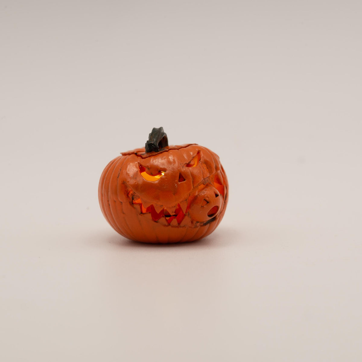 Miniature Layered Jack-o'-Lantern Lamp | 1:12 Scale | Halloween Dollhouse Decor