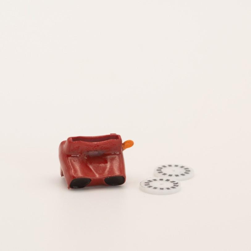 1:12 Scale Miniature Viewfinder Toy | Red Retro Reel Viewer, Dollhouse Nursery Decor