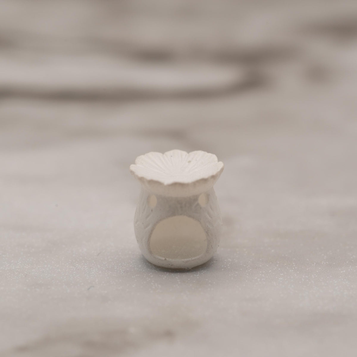 1:12 Scale Miniature Wax Warmer | Dollhouse Home Decor | Wax Melt Burner | Modern Dollhouse Accessory