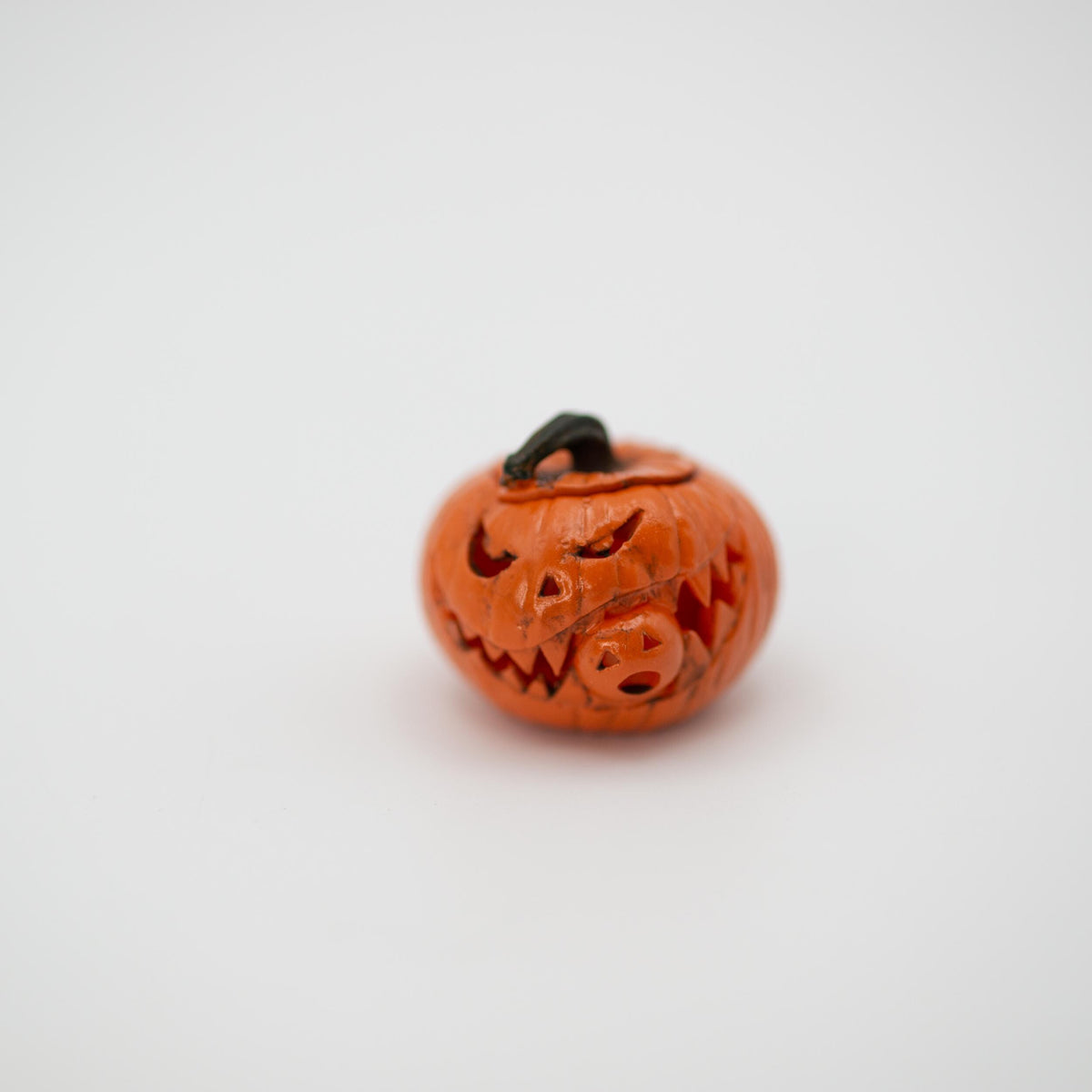 Miniature Layered Jack-o'-Lantern Lamp | 1:12 Scale | Halloween Dollhouse Decor