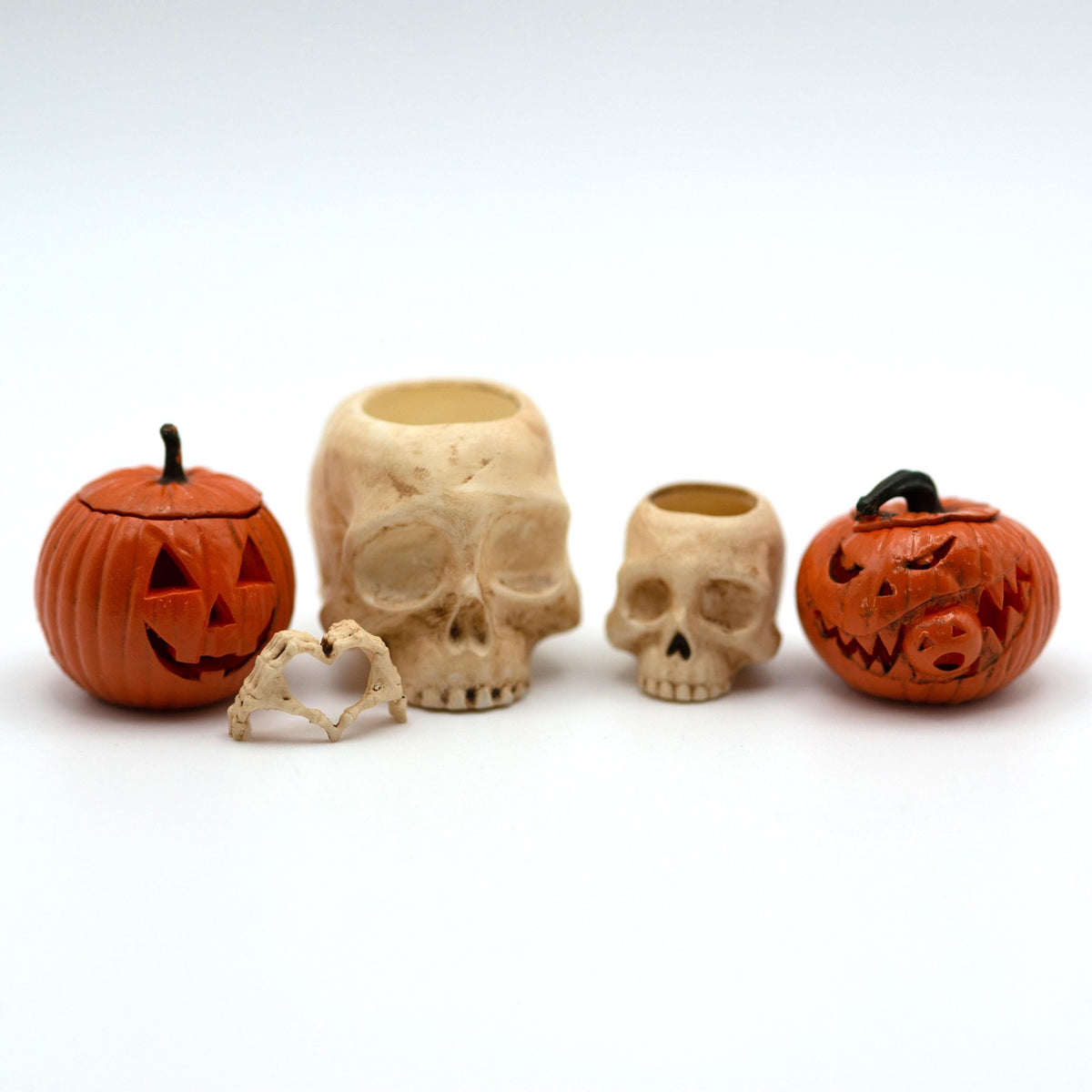 Miniature Jack-o'-Lantern Lamp | 1:12 Scale | Halloween Dollhouse Decor
