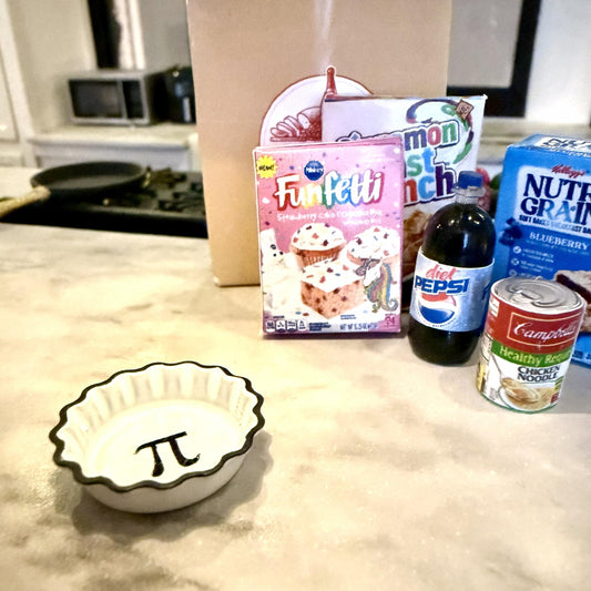Miniature Pie Dish | 1:12 Scale | Dollhouse Kitchen Decor