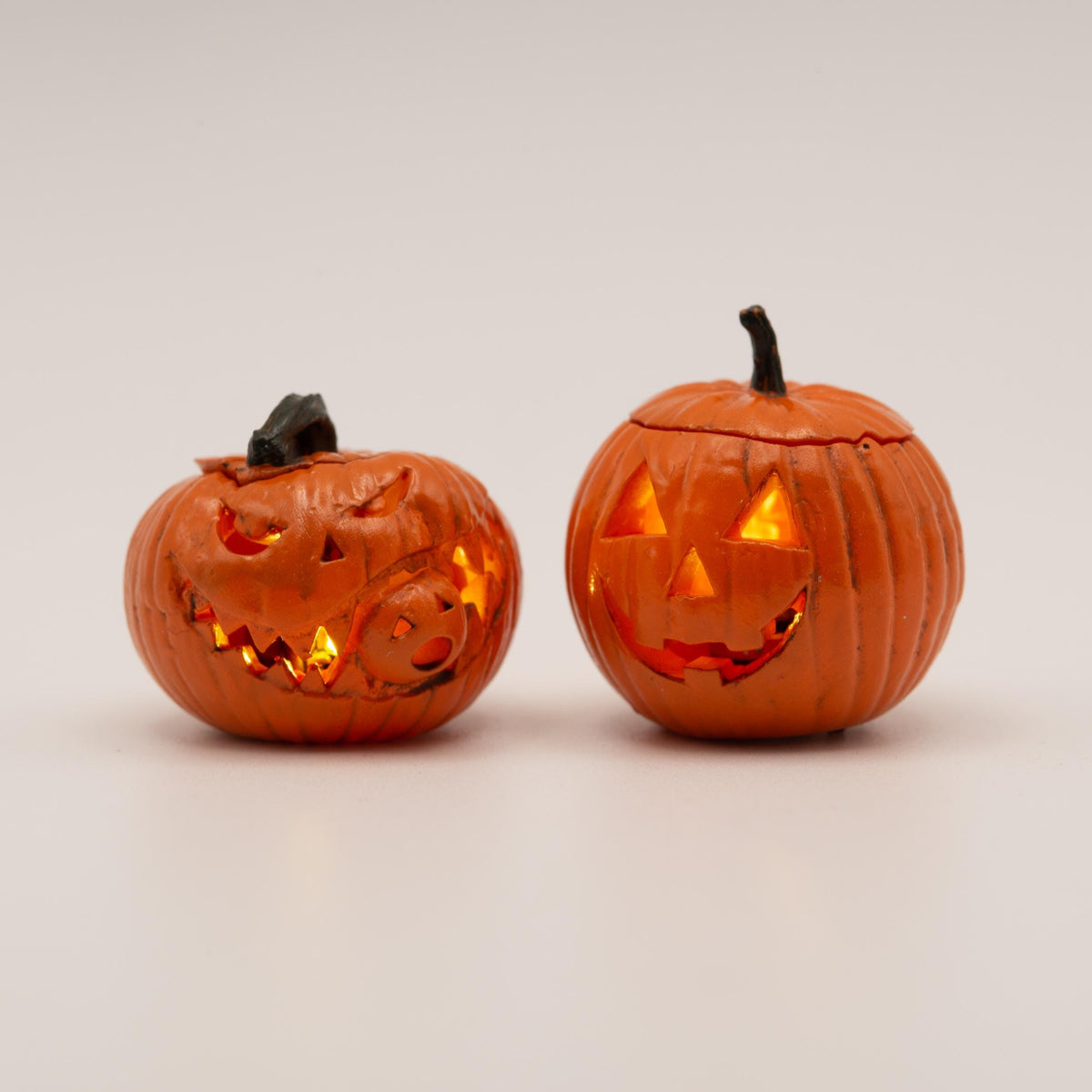 Miniature Layered Jack-o'-Lantern Lamp | 1:12 Scale | Halloween Dollhouse Decor